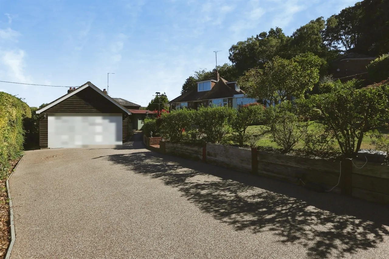 School Road, Bursledon, SO31, photo 25
