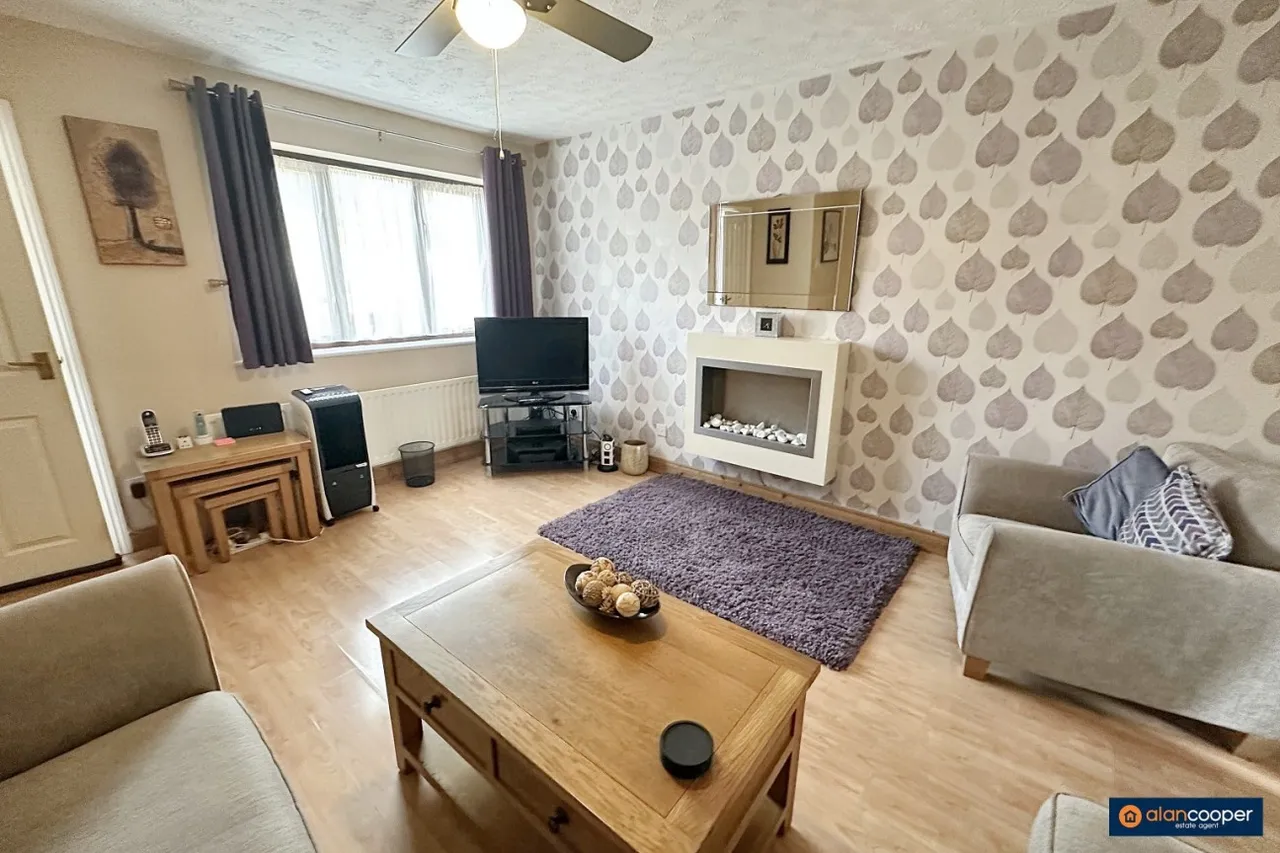 Stokesay Close, Weavers Green, CV11, photo 2