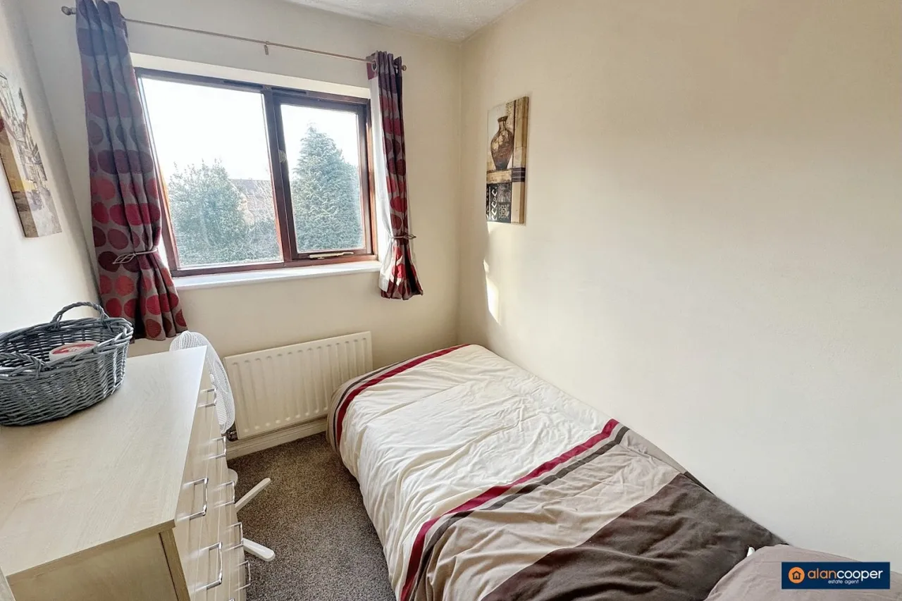Stokesay Close, Weavers Green, CV11, photo 10