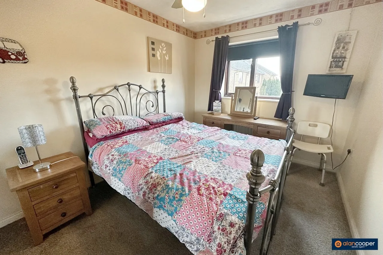Stokesay Close, Weavers Green, CV11, photo 8