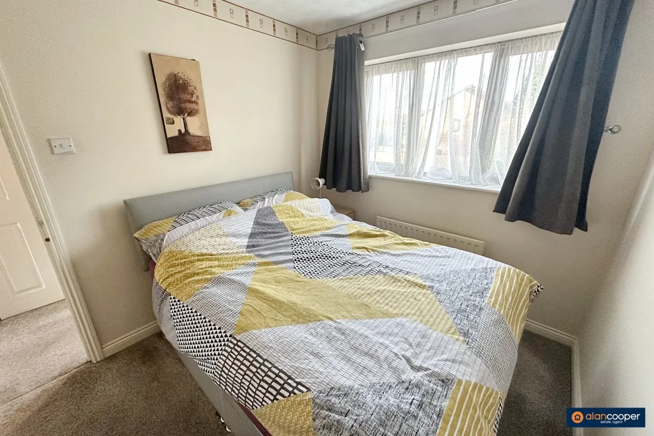 Stokesay Close, Weavers Green, CV11, photo 9