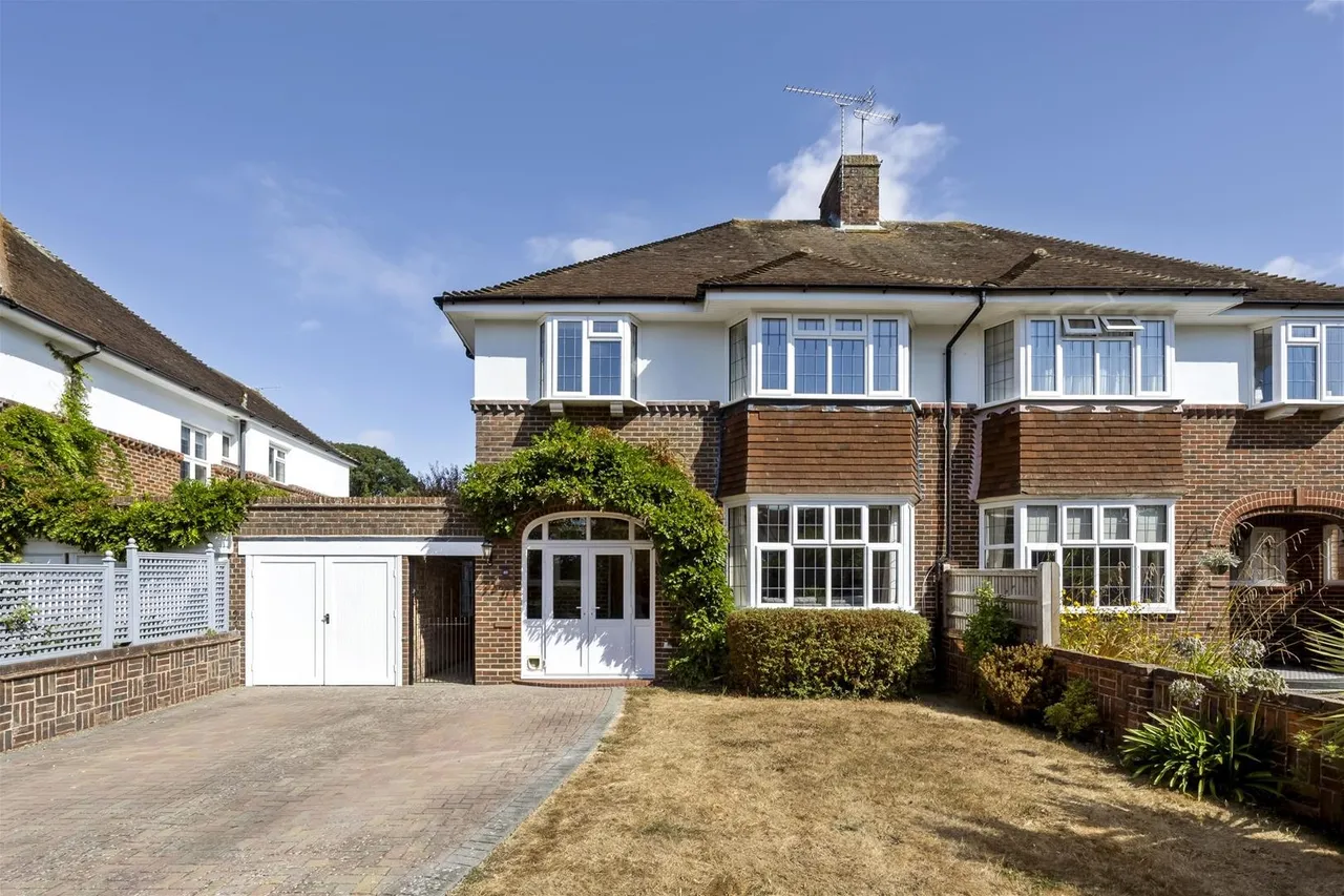4 bed house for sale — Ashurst Drive, Goring By Sea, Worthing
