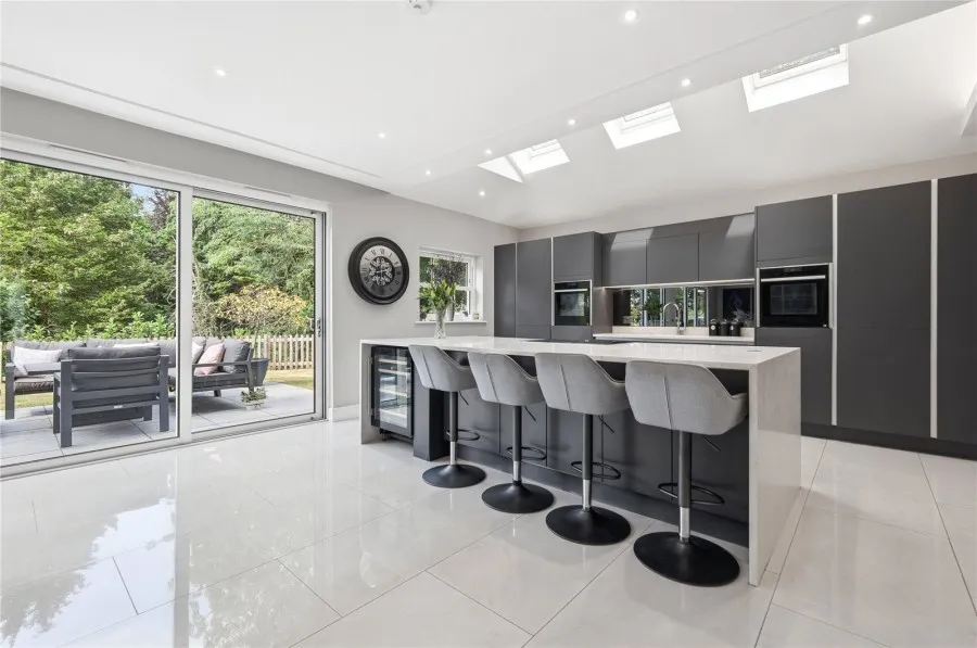 with 4 bedrooms in Clavering, Nr Saffron Walden, CB11, photo 2