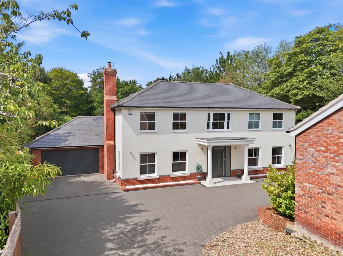 4 bed house for sale, with 4 bedrooms in Clavering, Nr Saffron Walden, CB11