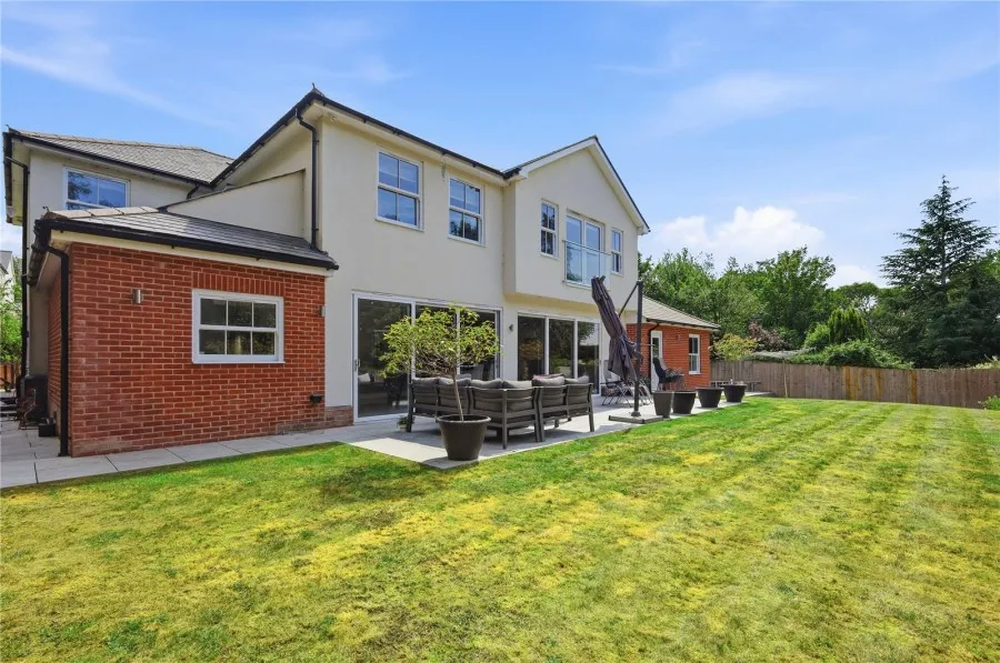 with 4 bedrooms in Clavering, Nr Saffron Walden, CB11, photo 18