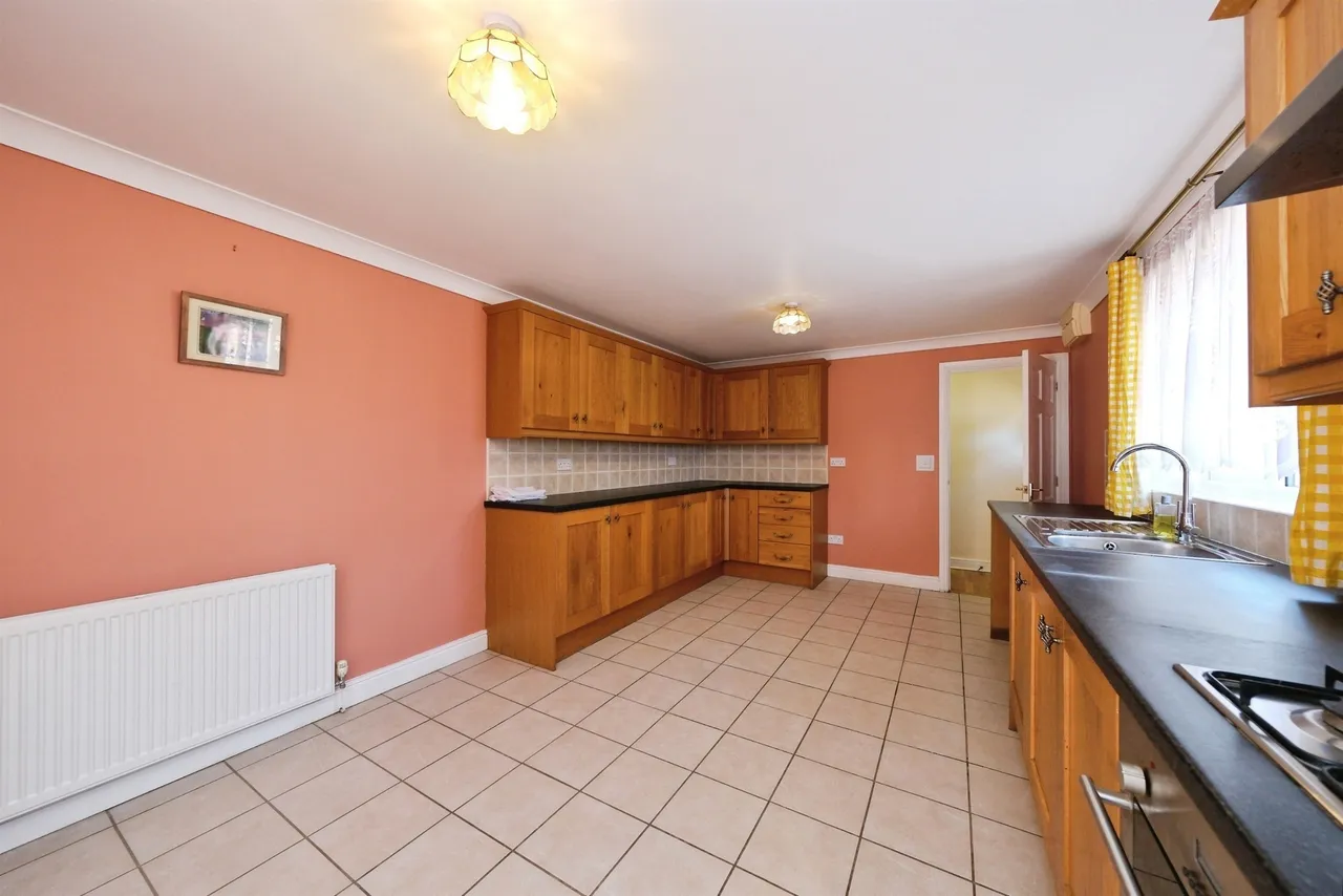 Park Lane, Castle Donington, DE74, photo 3