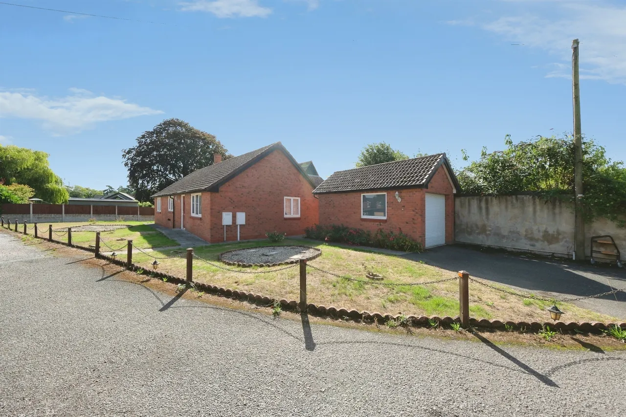 Park Lane, Castle Donington, DE74, photo 19