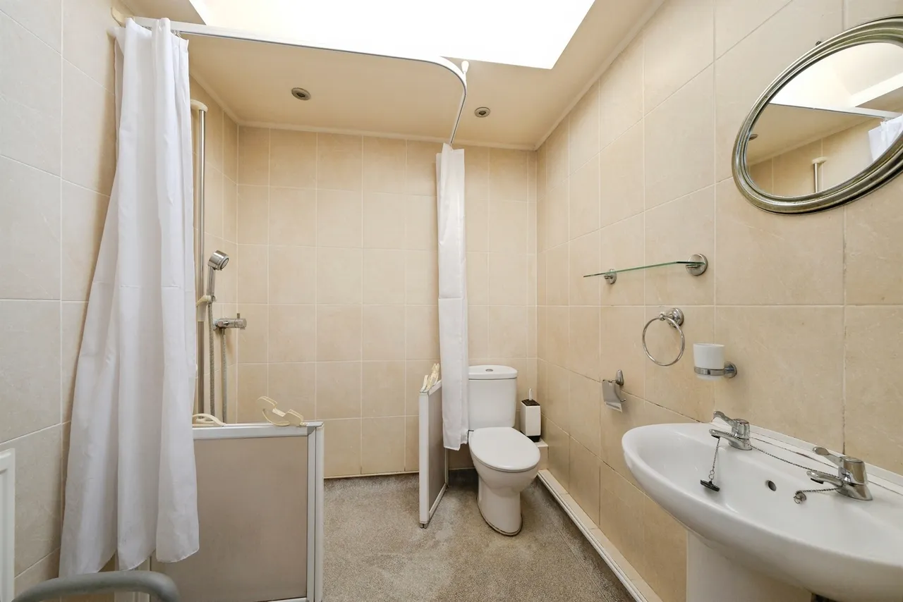 Park Lane, Castle Donington, DE74, photo 7