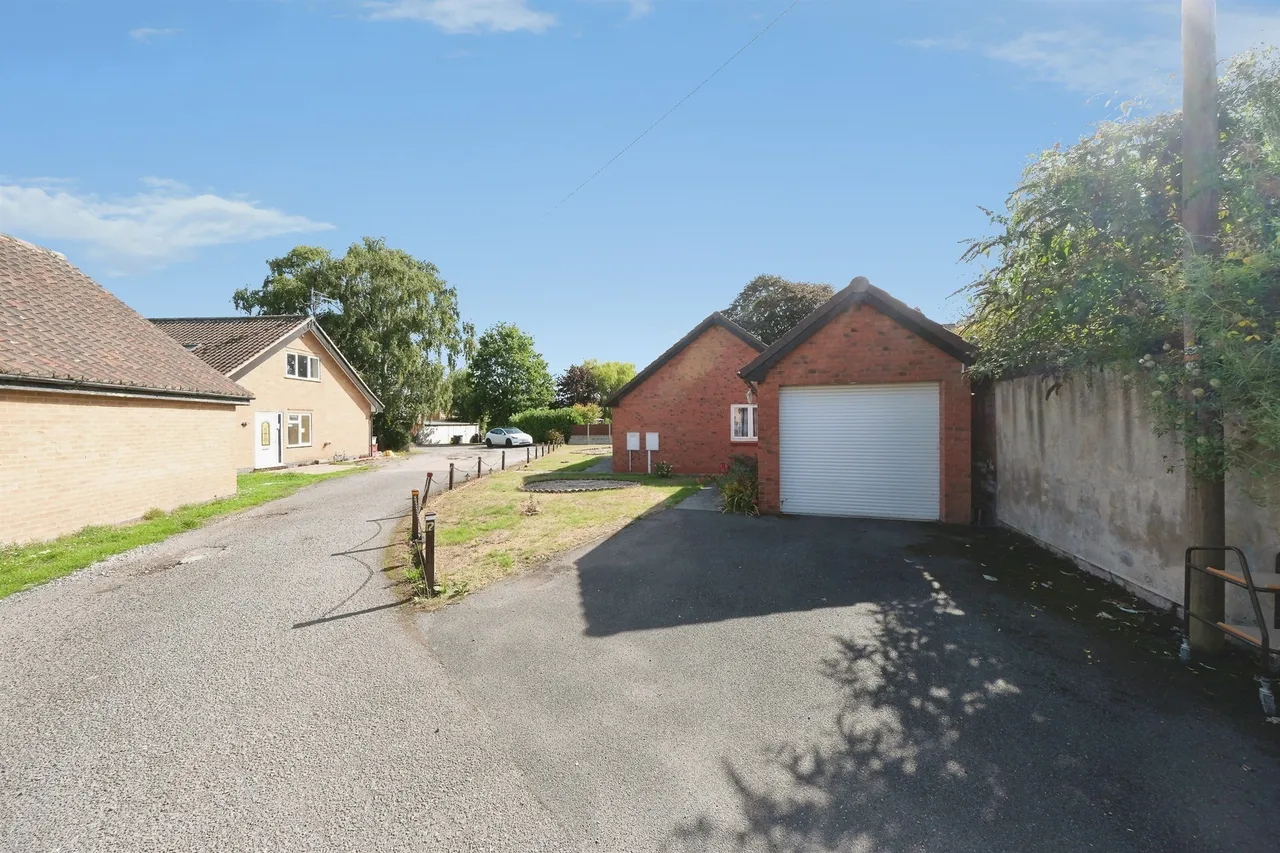 Park Lane, Castle Donington, DE74, photo 10