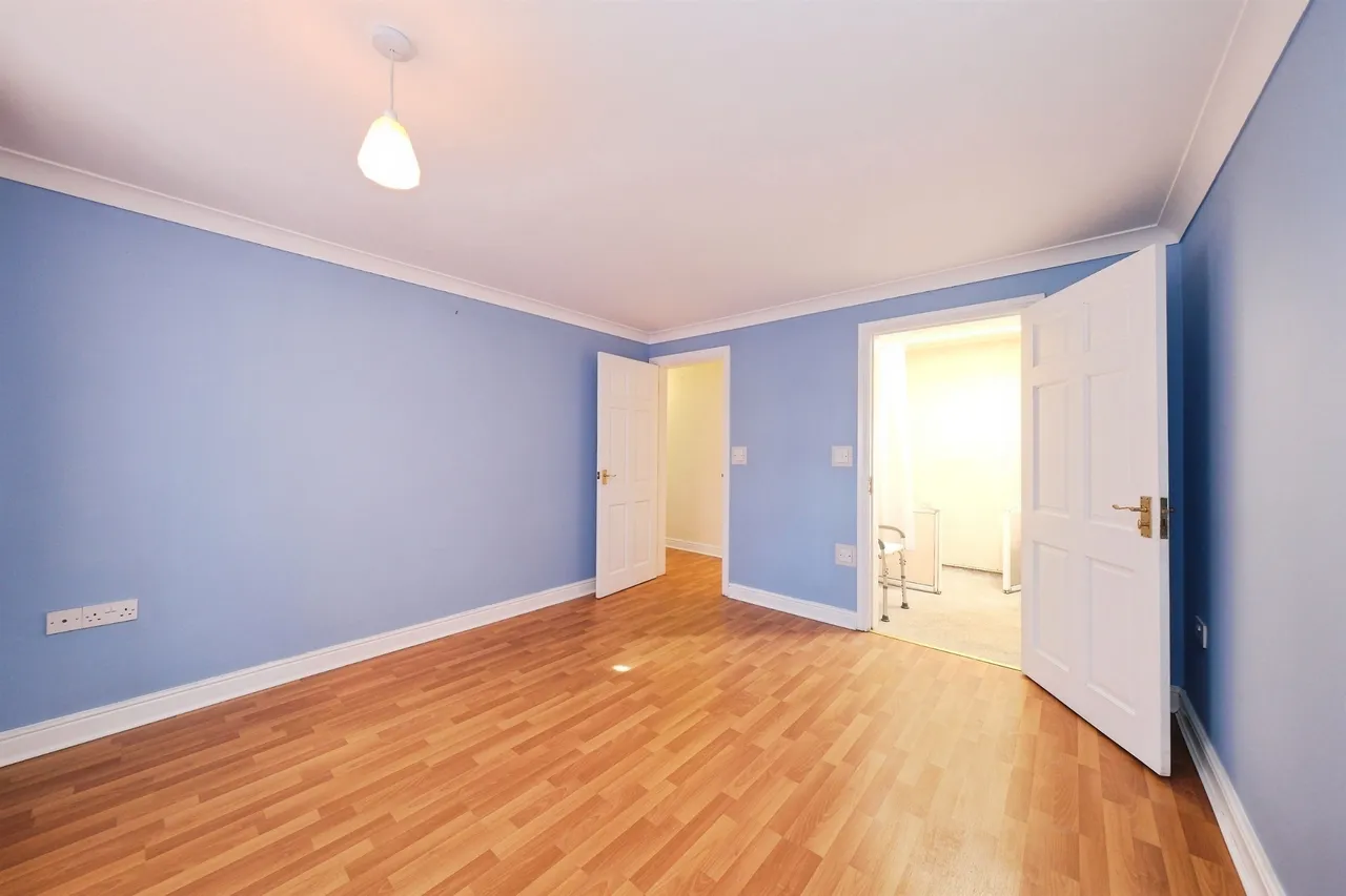 Park Lane, Castle Donington, DE74, photo 6