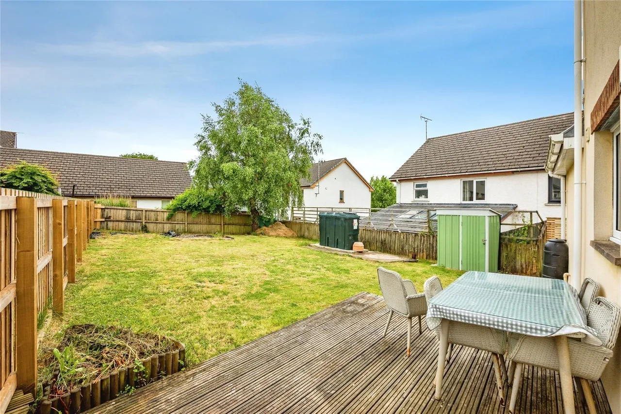 Bryn Deri Close, Adpar, SA38, photo 3