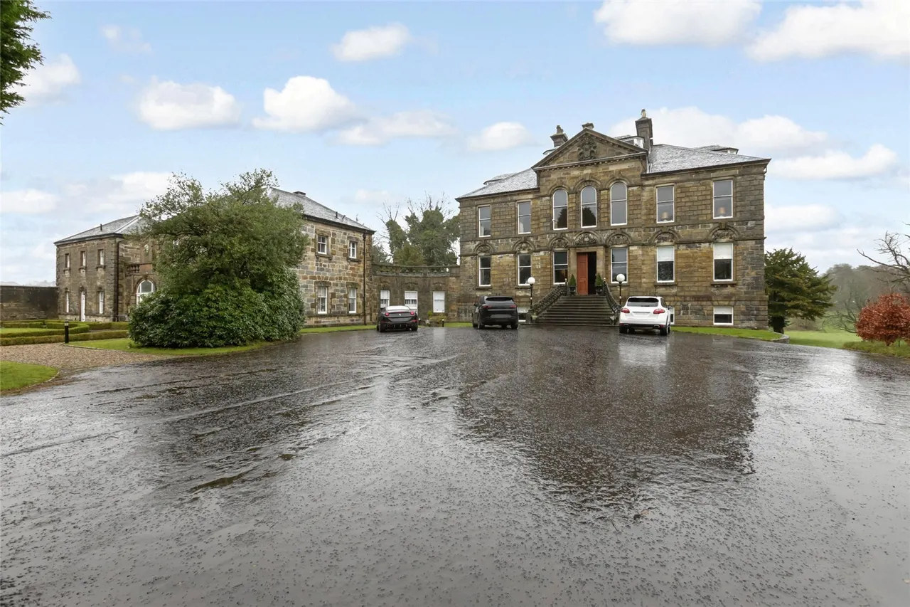 Wilderness Brae, Cumbernauld, Glasgow, North Lanarkshire, G67, photo 28