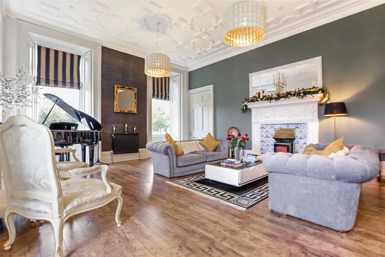 Wilderness Brae, Cumbernauld, Glasgow, North Lanarkshire, G67, photo 4