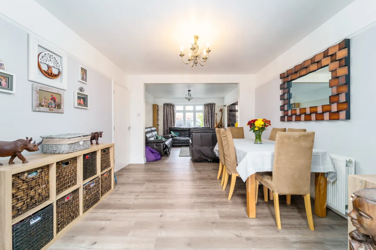 Templedene Avenue, Staines-upon-Thames, TW18, photo 5