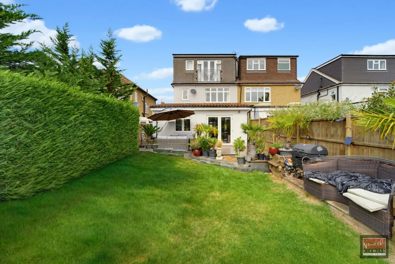 Templedene Avenue, Staines-upon-Thames, TW18, photo 29