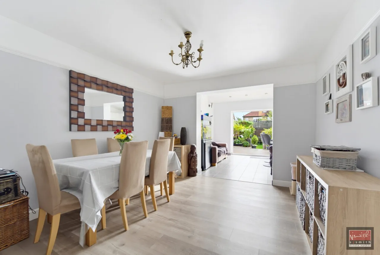 Templedene Avenue, Staines-upon-Thames, TW18, photo 6