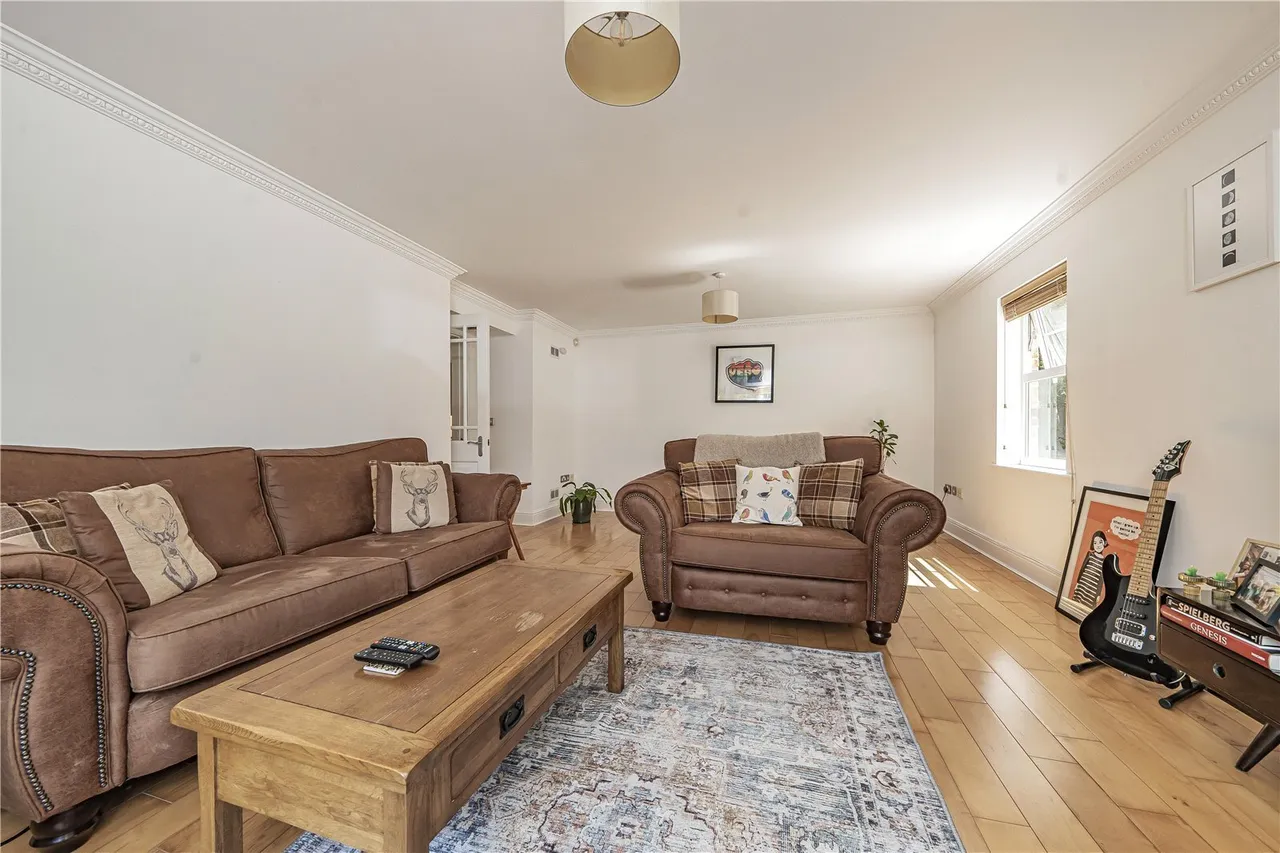 Kings Road, Richmond, TW10, photo 6