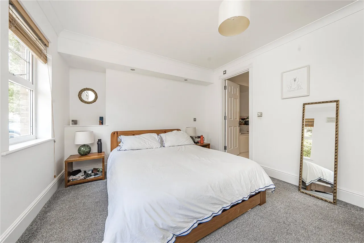 Kings Road, Richmond, TW10, photo 9