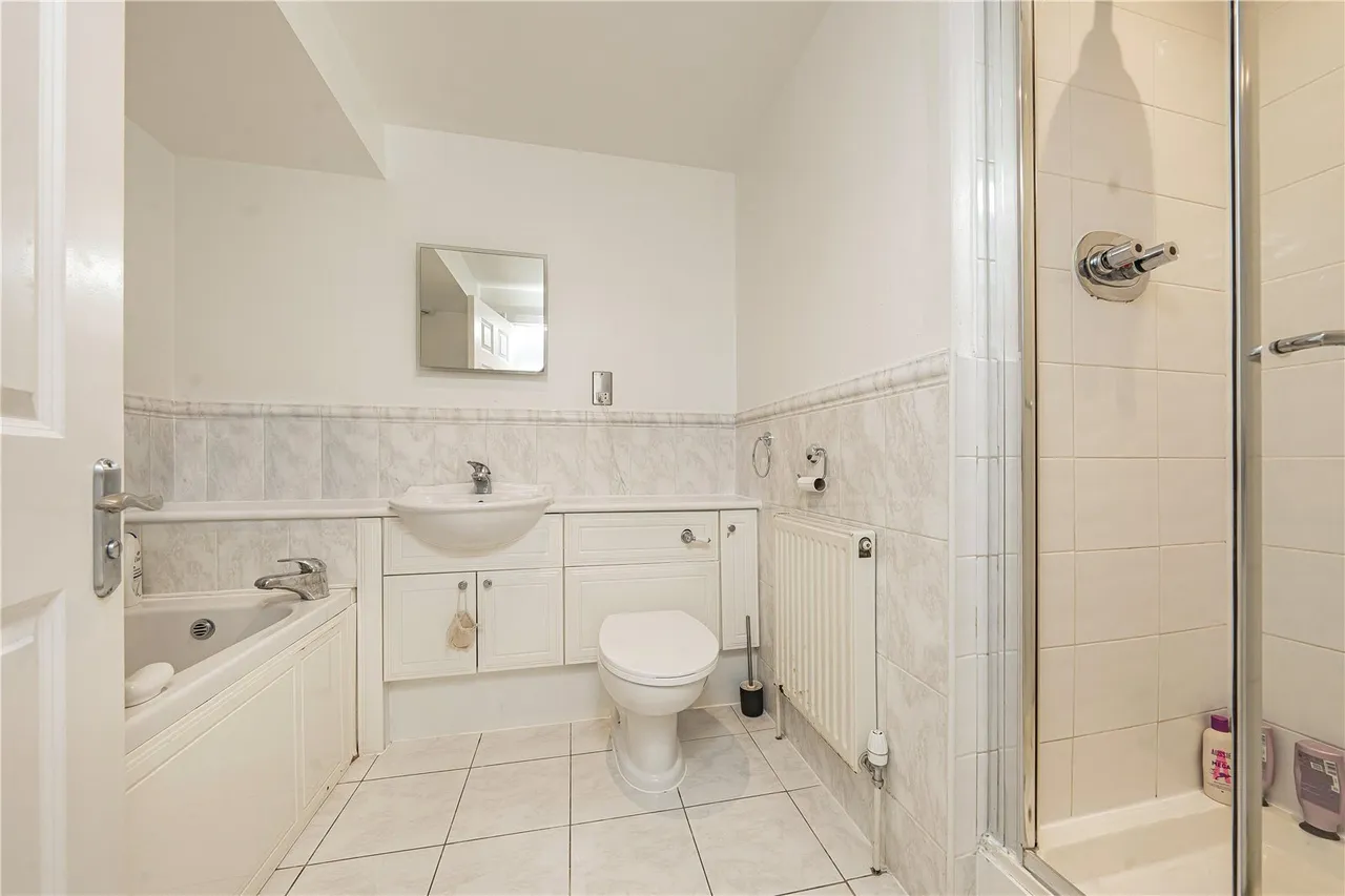 Kings Road, Richmond, TW10, photo 12