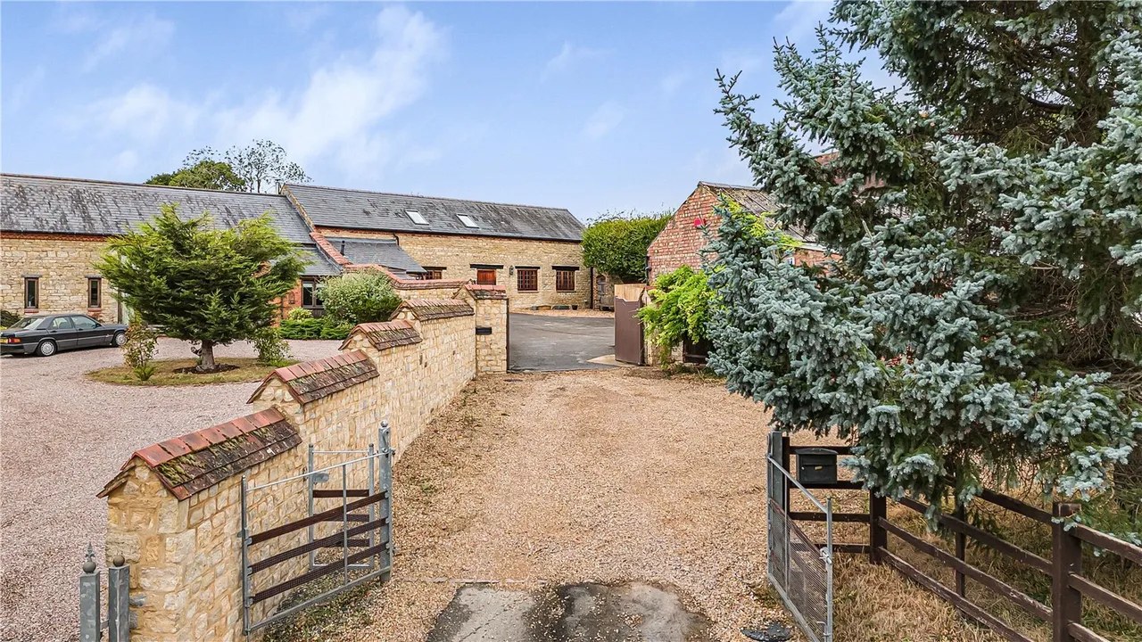 Careys Road, Pury End, NN12, photo 24