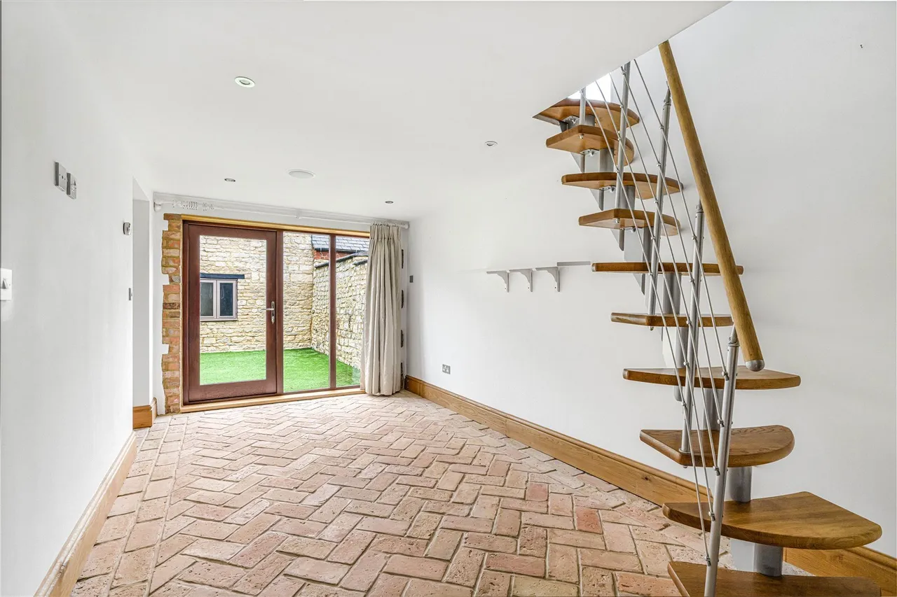 Careys Road, Pury End, NN12, photo 17