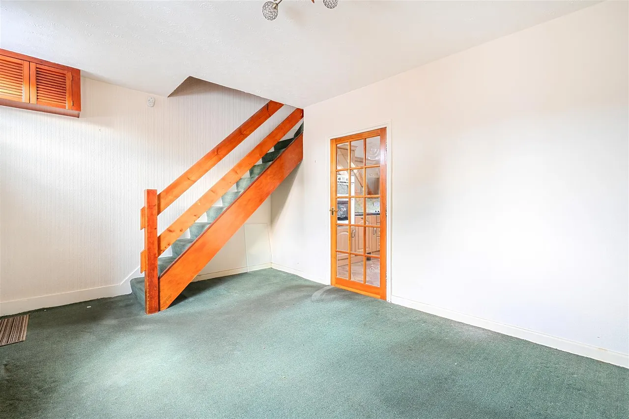 Estcourt Crescent, Devizes, SN10, photo 7