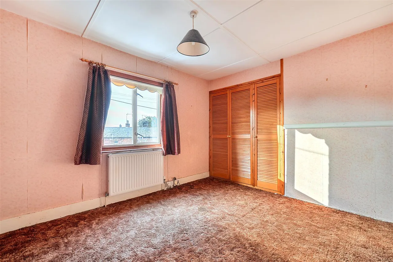 Estcourt Crescent, Devizes, SN10, photo 8
