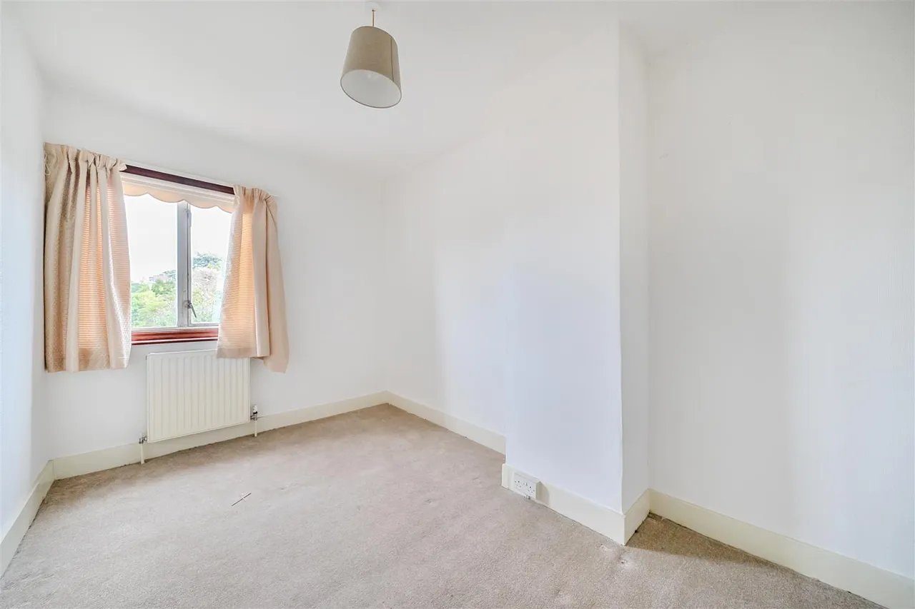 Estcourt Crescent, Devizes, SN10, photo 10
