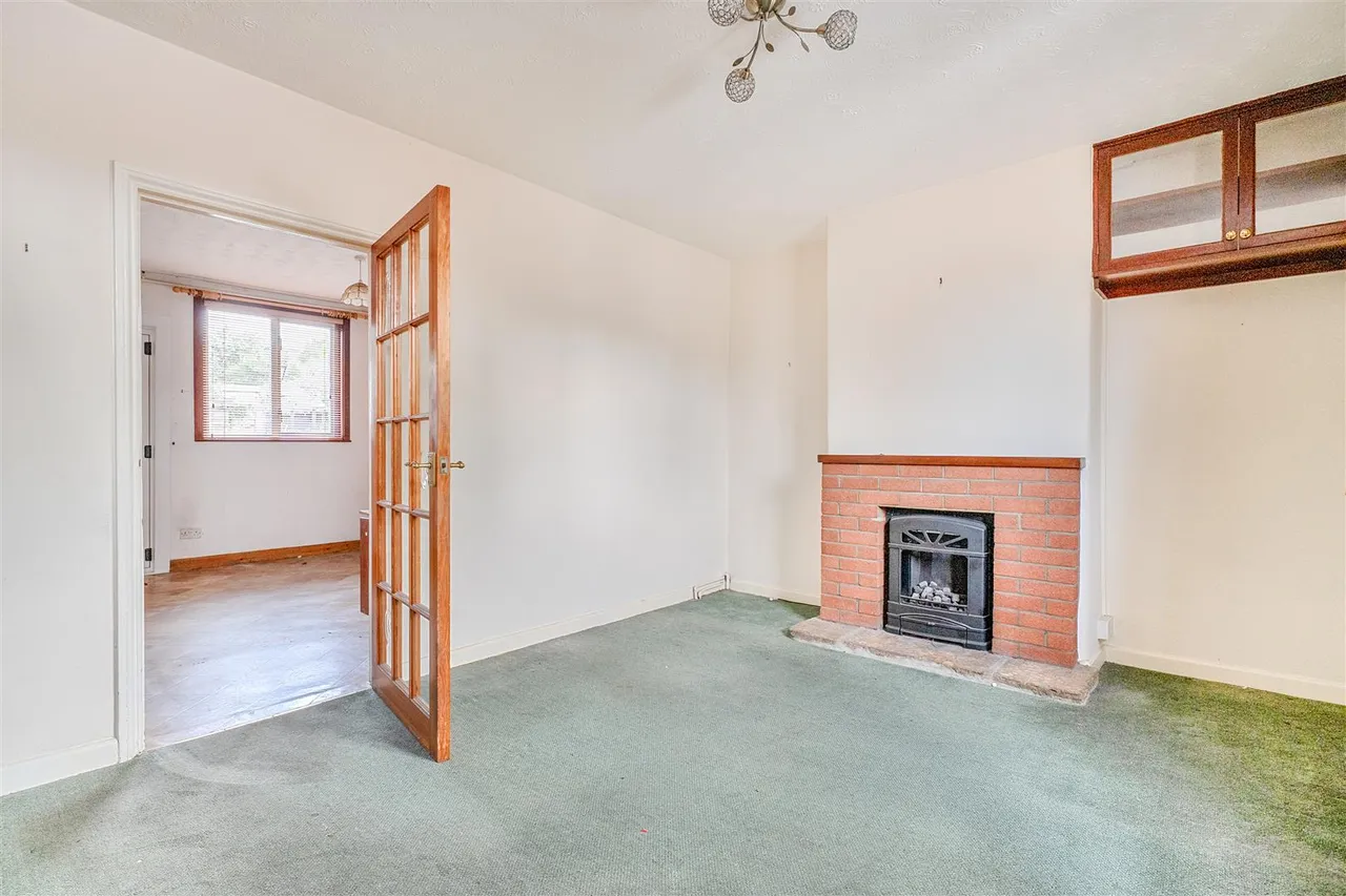 Estcourt Crescent, Devizes, SN10, photo 6