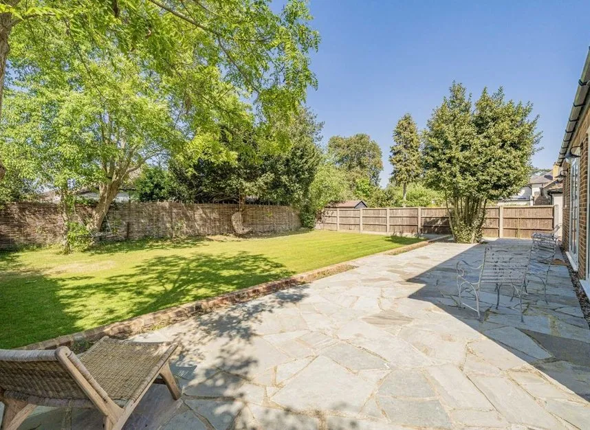 Lower Hampton Road, Sunbury-On-Thames, TW16, photo 9