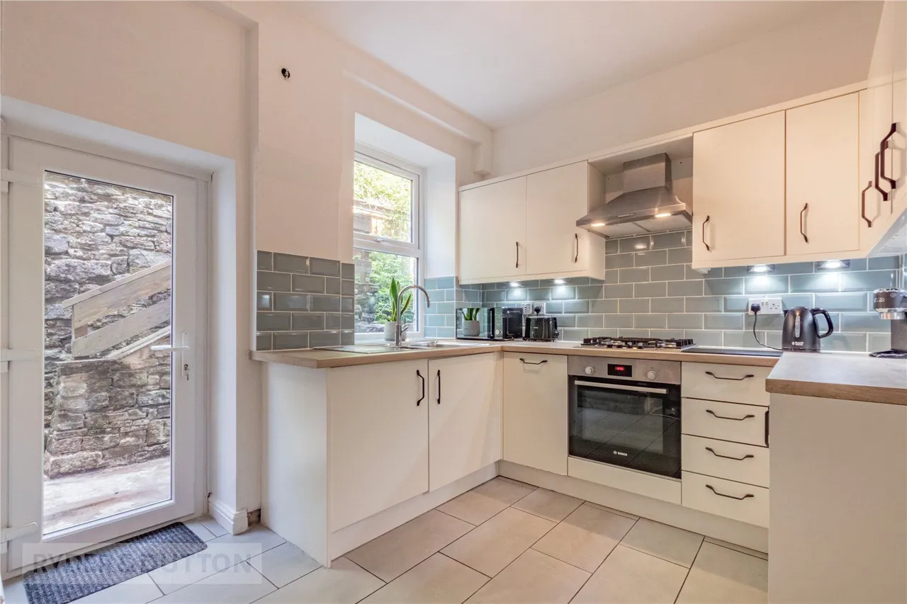 Vale Side, Mossley, OL5, photo 8