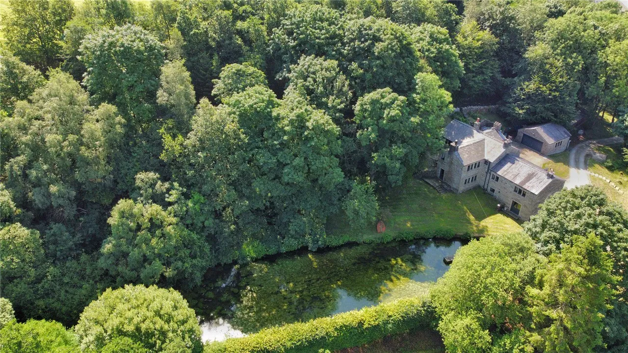 Burnley Road East, Lumb, BB4, photo 21