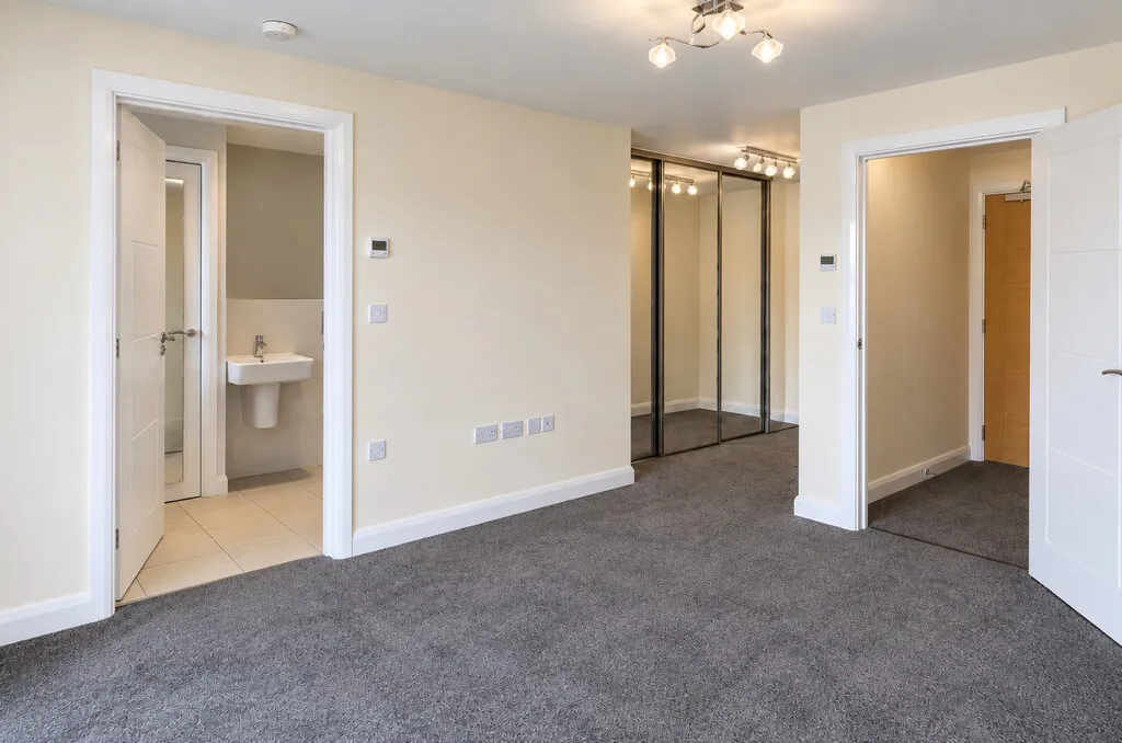 Lakeside Apartments, Barton Marina, photo 9