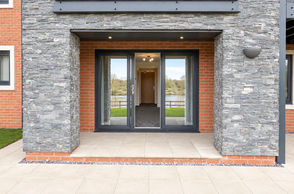 Lakeside Apartments, Barton Marina, photo 11