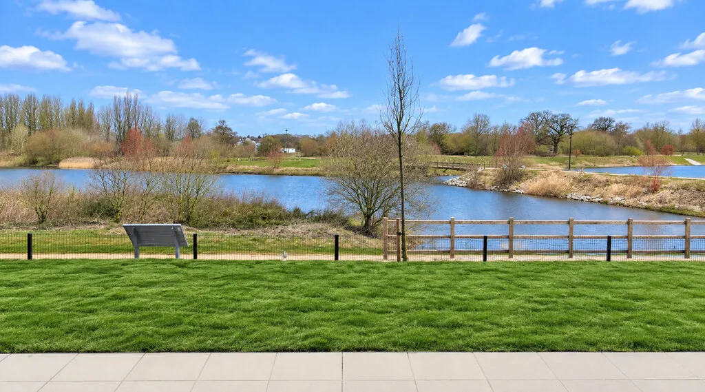 Lakeside Apartments, Barton Marina, photo 13