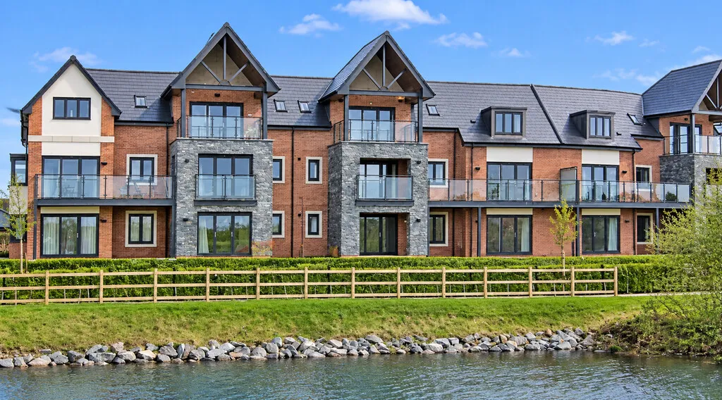 Lakeside Apartments, Barton Marina, photo 14