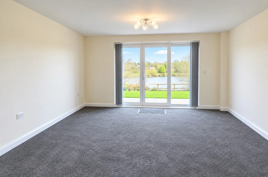 Lakeside Apartments, Barton Marina, photo 5