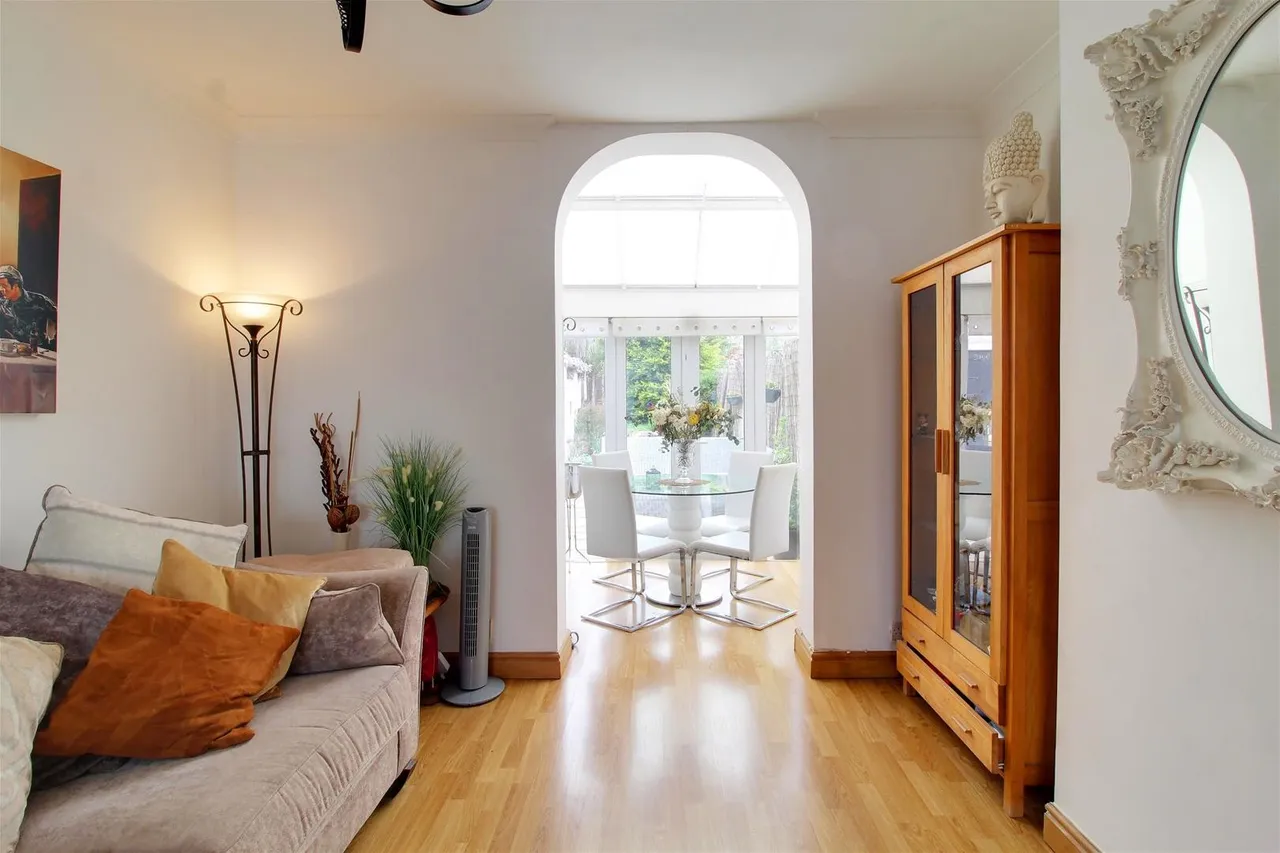 Goffs Lane, Goffs Oak EN7 5EW, photo 5