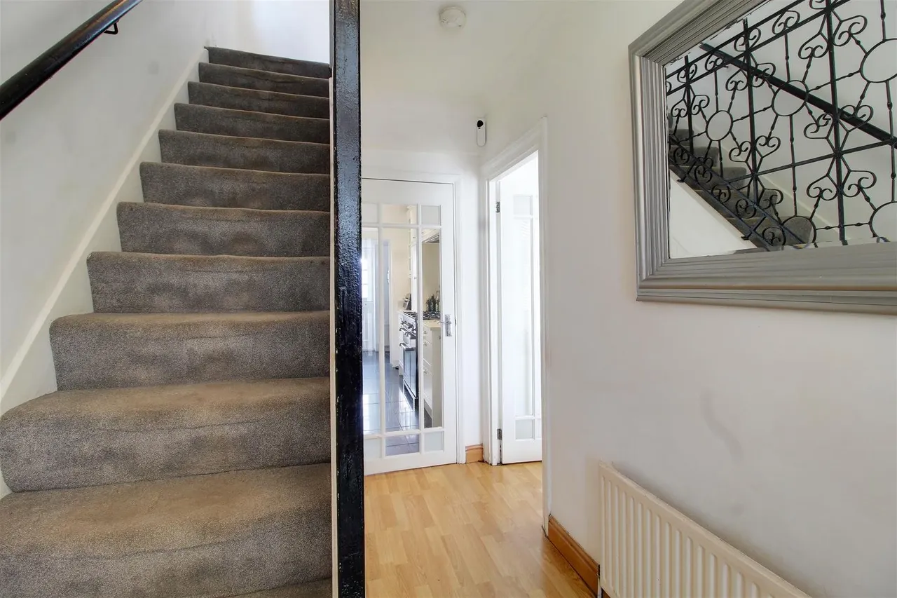 Goffs Lane, Goffs Oak EN7 5EW, photo 12