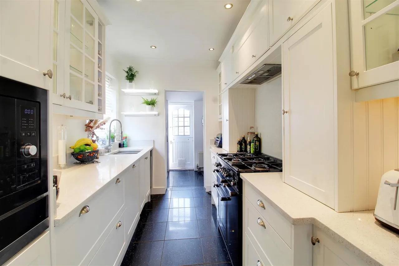 Goffs Lane, Goffs Oak EN7 5EW, photo 6