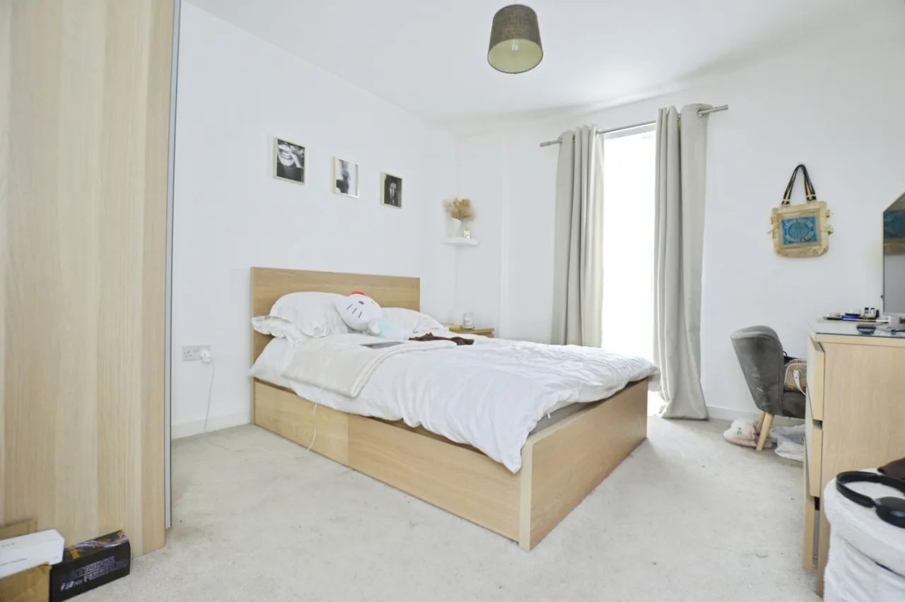 Handley Page Road, Barking, IG11, photo 15