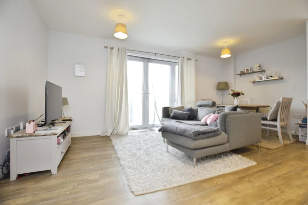 Handley Page Road, Barking, IG11, photo 4