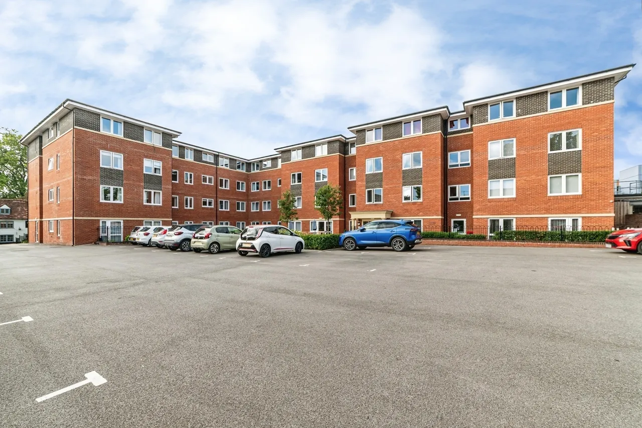 London Road, Basingstoke, RG21, photo 21