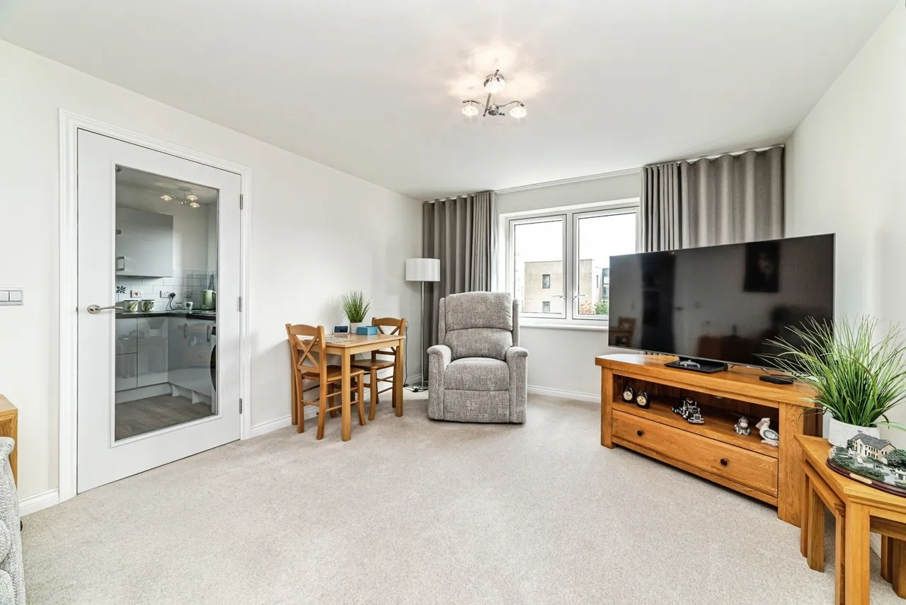 London Road, Basingstoke, RG21, photo 2