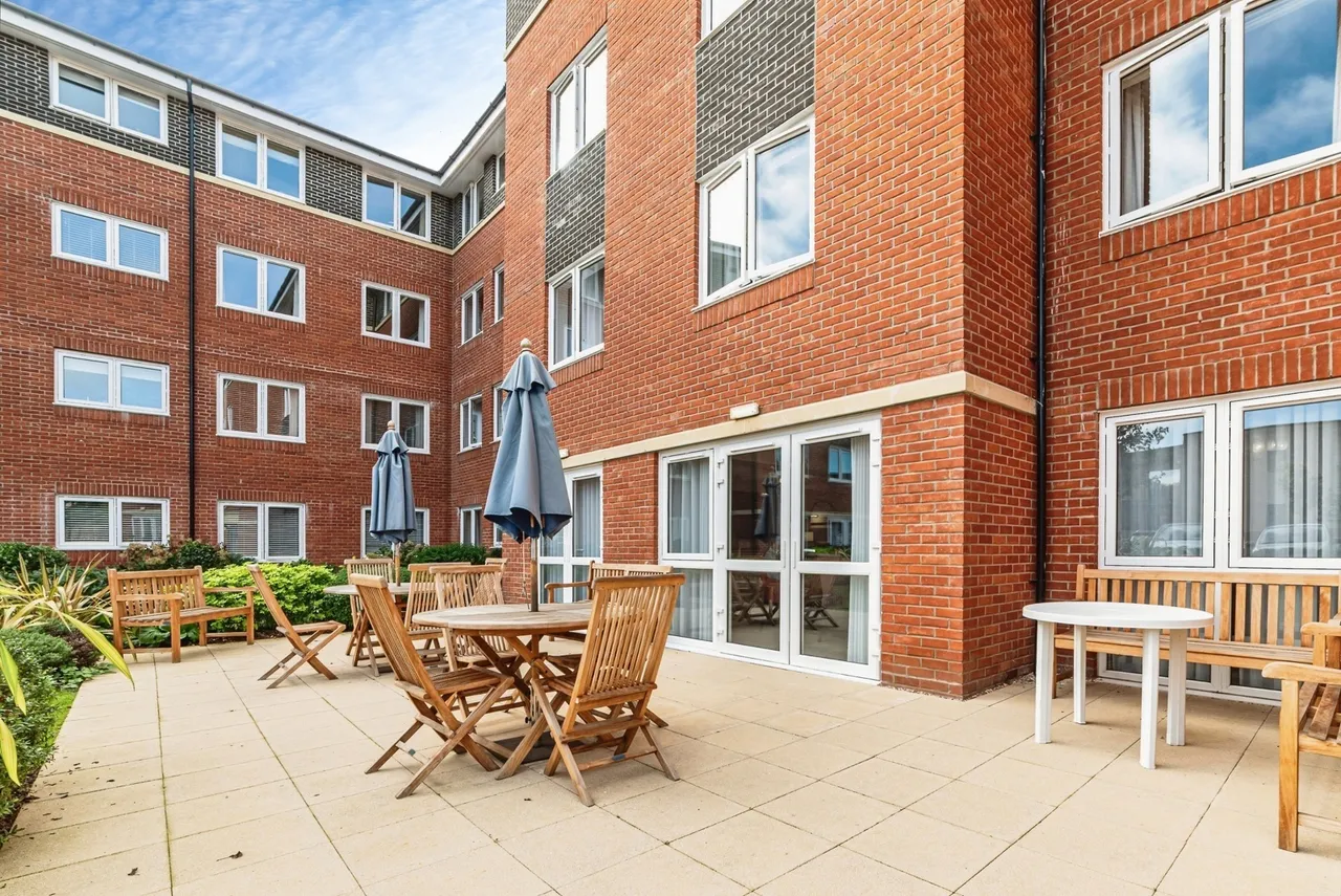 London Road, Basingstoke, RG21, photo 18