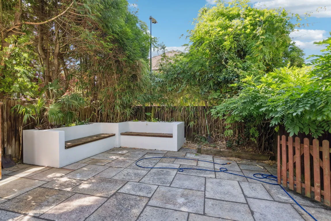 West End Court, Pinner, HA5, photo 5