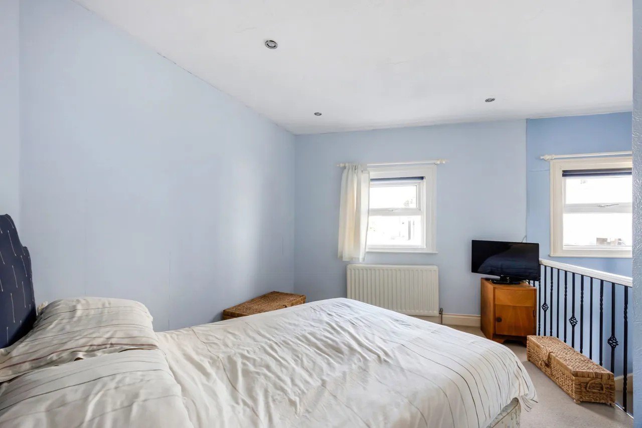 London Road, Cheltenham, GL52, photo 10