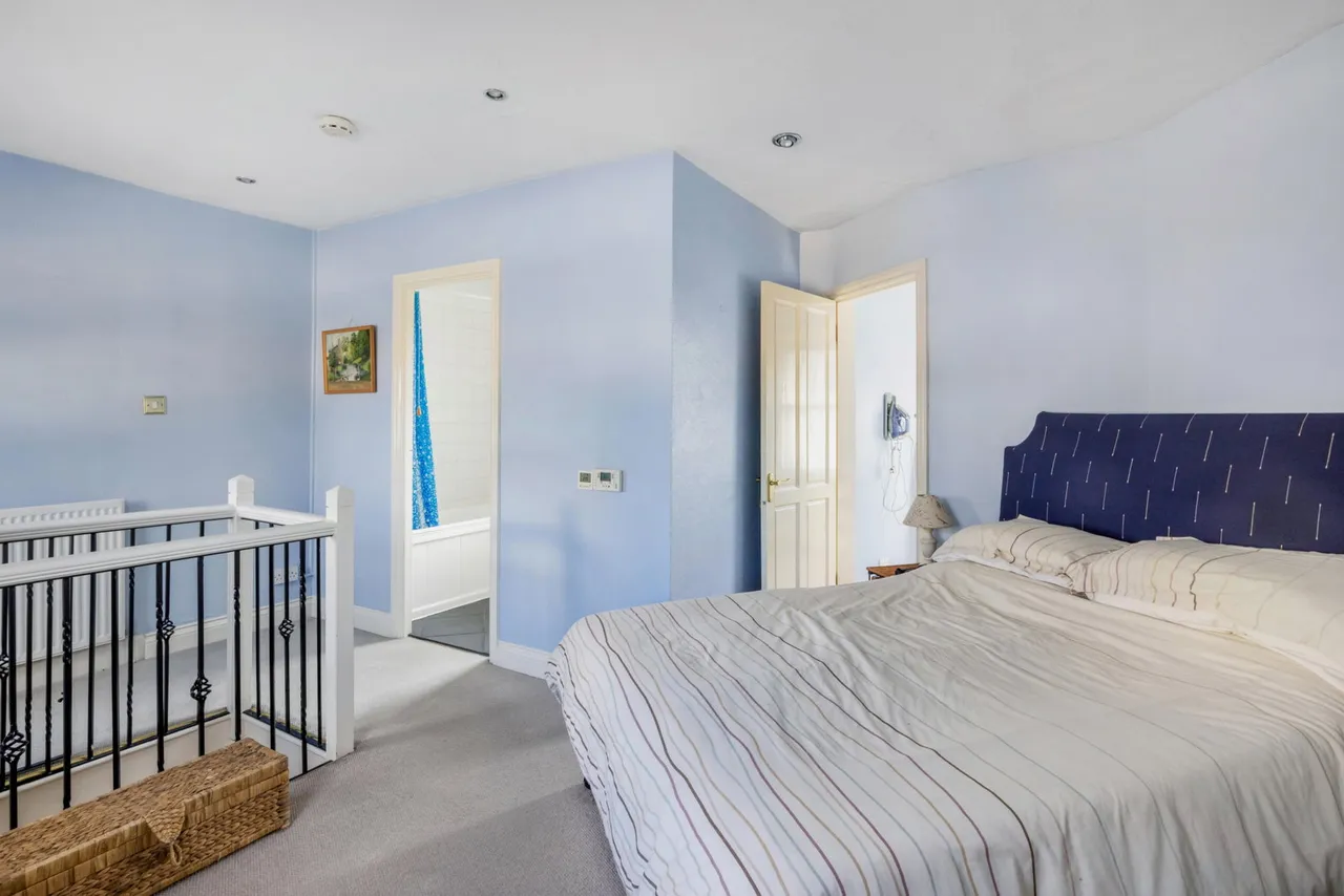 London Road, Cheltenham, GL52, photo 6