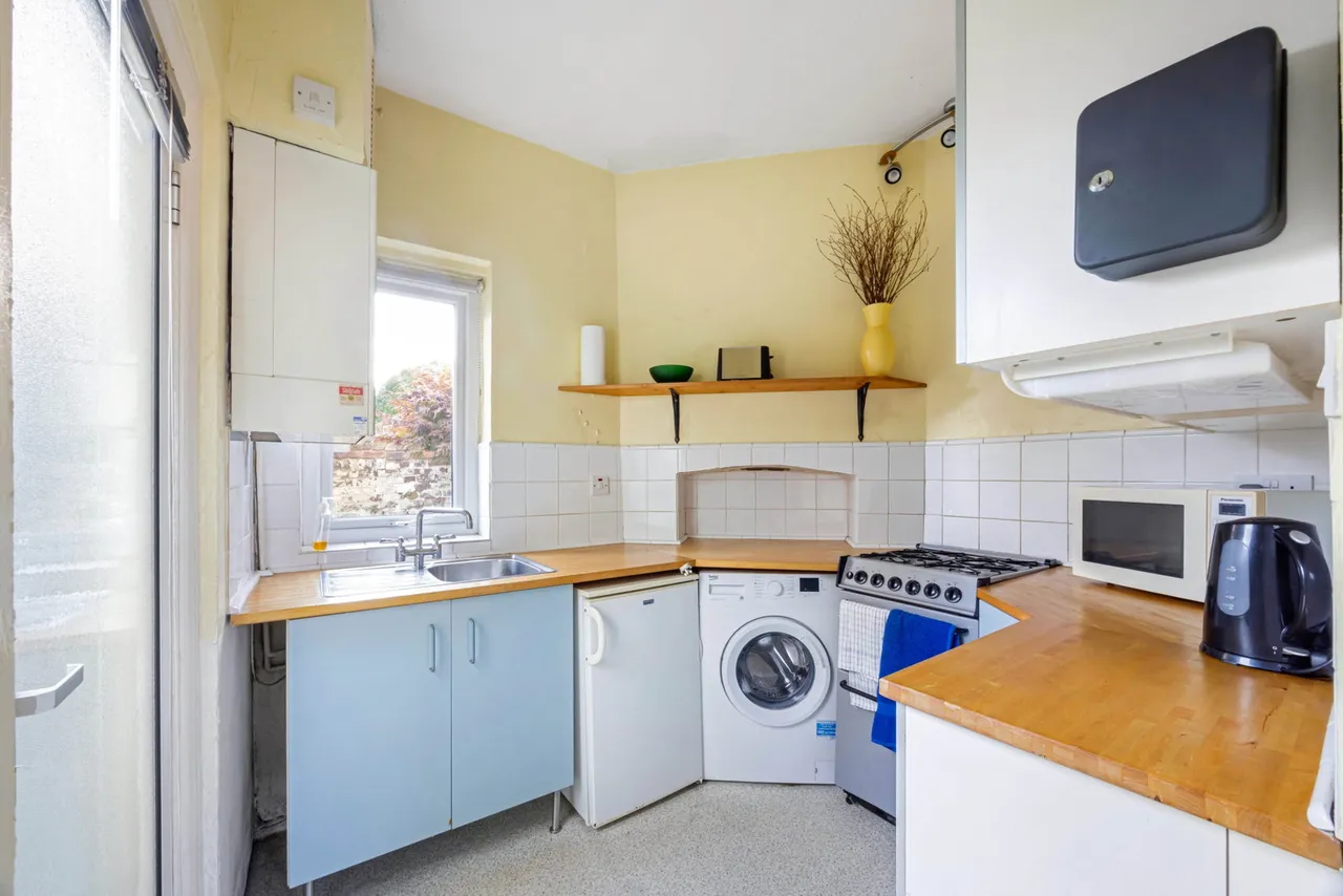 London Road, Cheltenham, GL52, photo 4