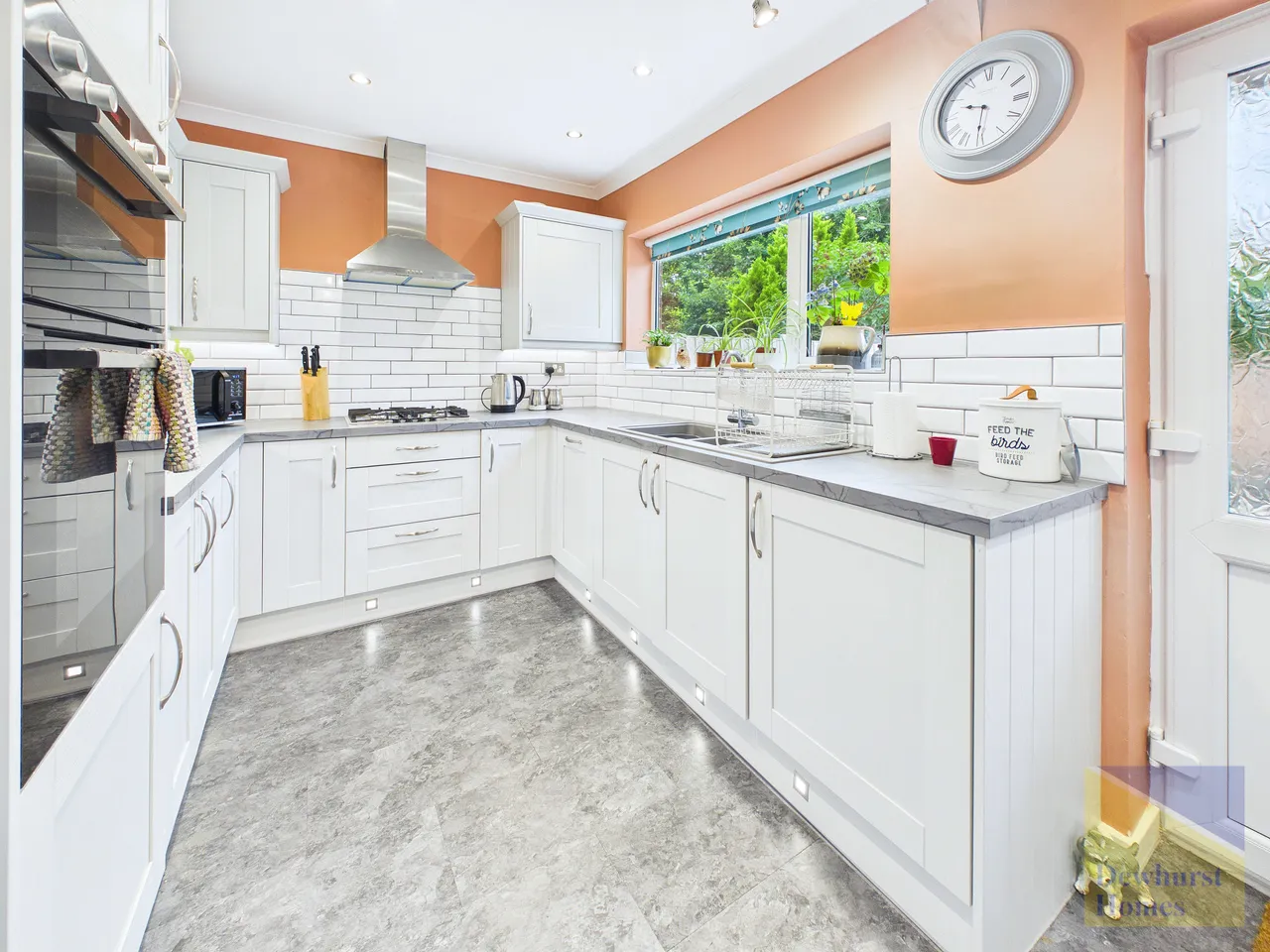 Manor Grove, Penwortham, Preston, Lancashire, PR1 0QA, photo 4